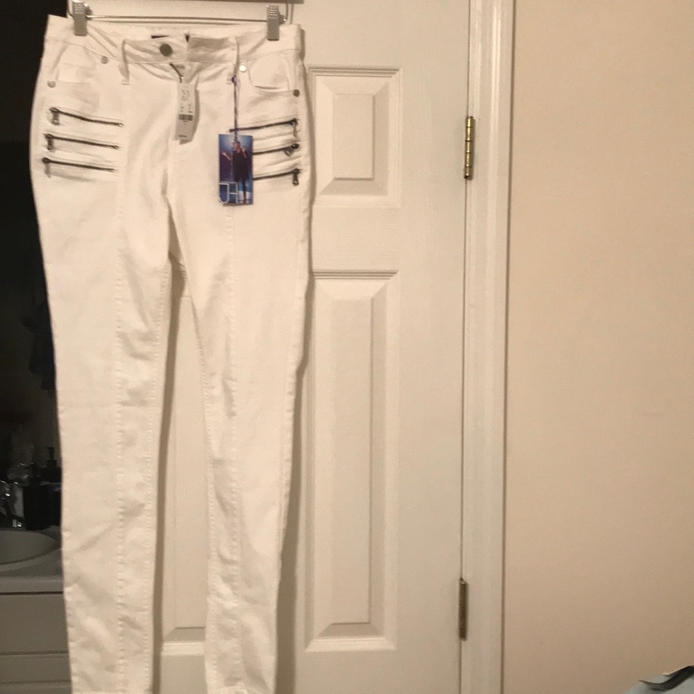 Jennifer Hudson high waisted jeggings